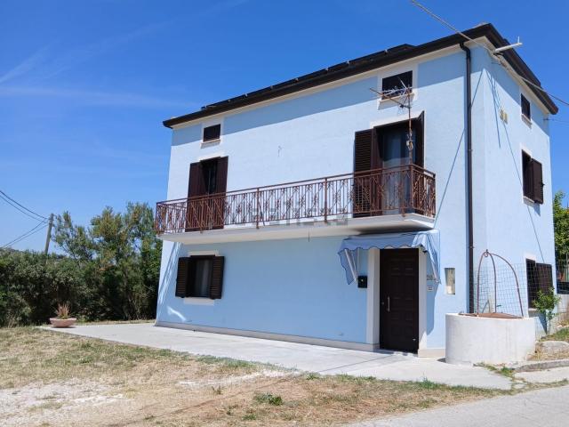 Villetta indipendente in affitto di 120 m² in Via Cotti, 201