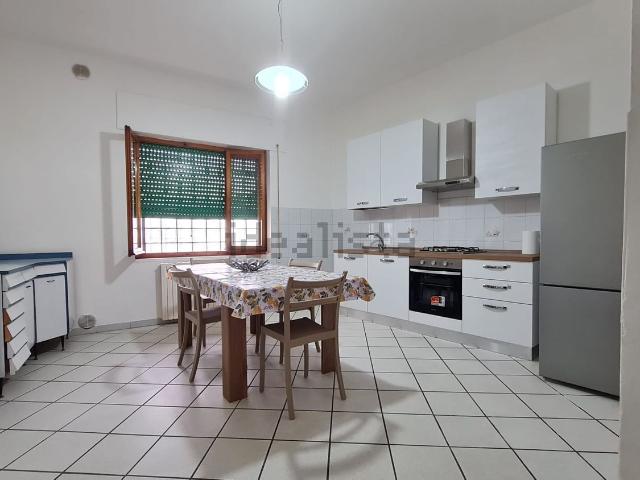 Villetta indipendente in affitto di 130 m² in Via Pratese, 128