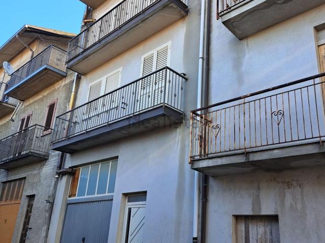 Villetta indipendente in affitto di 160 m² in Via Libertà, 102