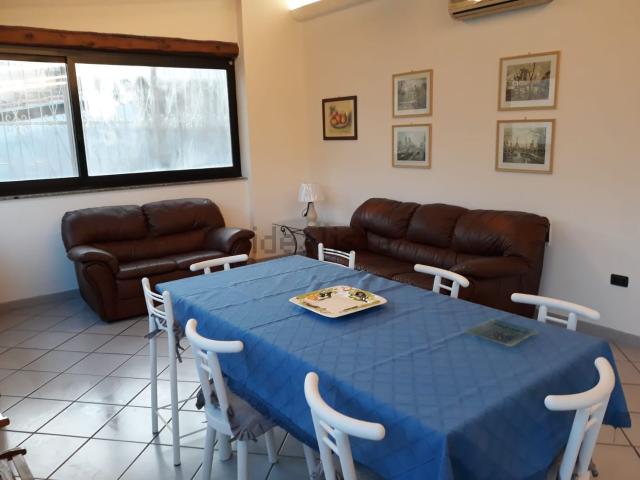 Villetta indipendente in affitto di 160 m² in Piazza sutera, 5