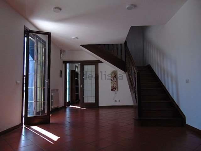 Villetta indipendente in affitto di 170 m²