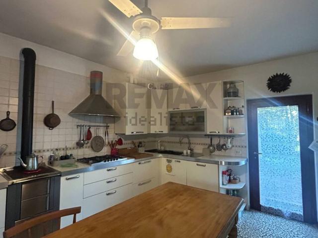 Villetta indipendente in affitto di 197 m²