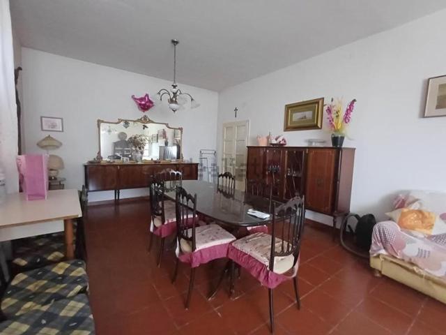 Villetta indipendente in affitto di 200 m²