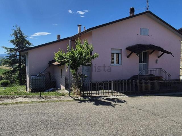 Villetta indipendente in affitto di 219 m² in Via Terrasanta