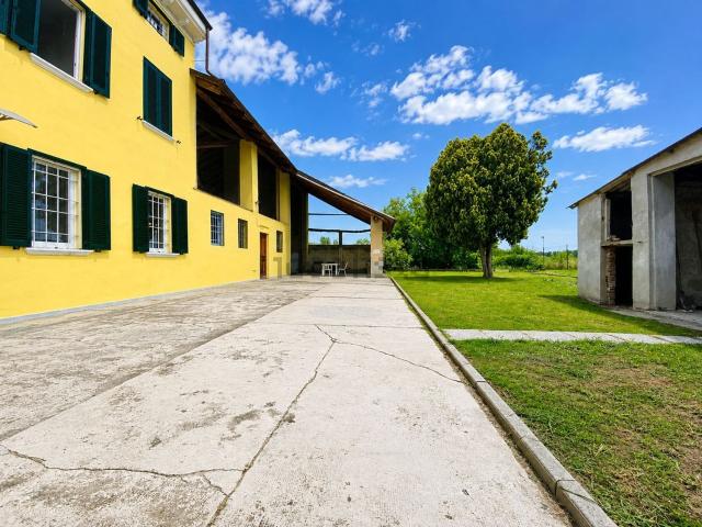 Villetta indipendente in affitto di 233 m²