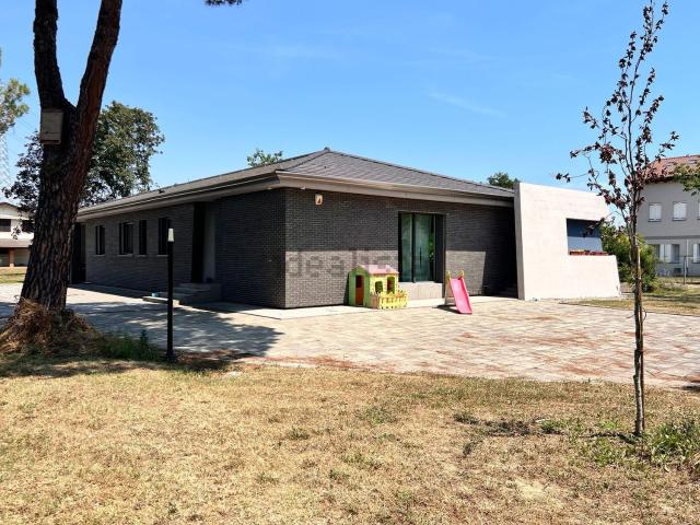 Villetta indipendente in affitto di 240 m² in Via Castellana