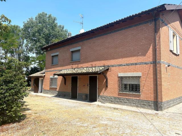 Villetta indipendente in affitto di 250 m² in Via Fossa Ronchi