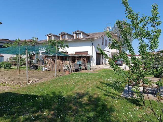 Villetta indipendente in vendita di 400 m²