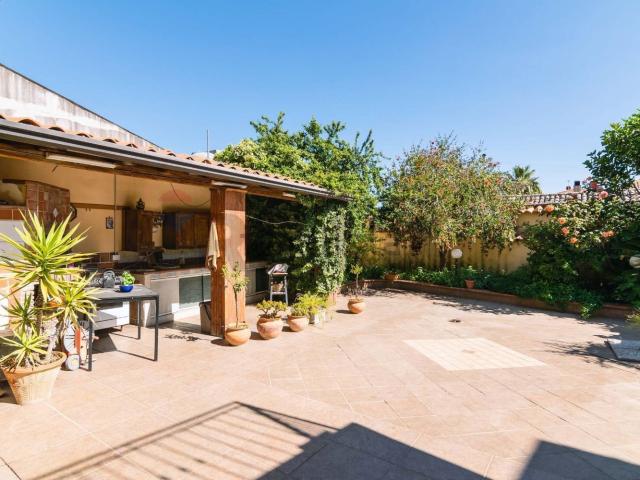 Villetta indipendente in vendita di 400 m²