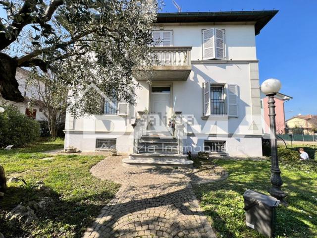 Villetta indipendente in vendita di 400 m²