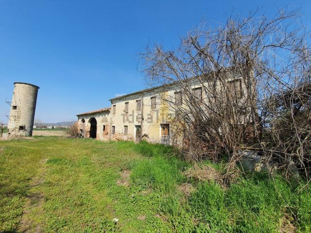 Villetta indipendente in vendita di 400 m² in Via Cortona