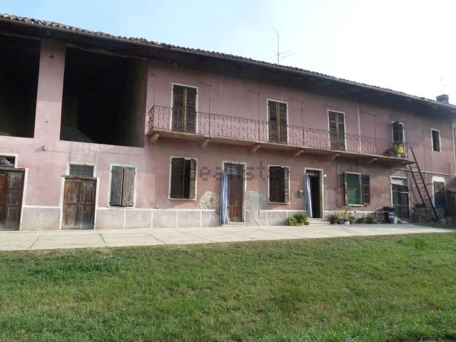 Villetta indipendente in vendita di 400 m² in Via Cerro, 23