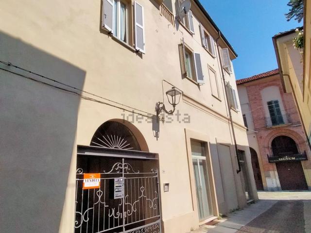 Villetta indipendente in vendita di 400 m² in Via Cesare Balbo