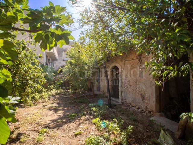 Villetta indipendente in vendita di 400 m² in Via Giusti, 1