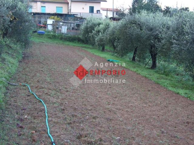 Villetta indipendente in vendita di 400 m² in Via di Bientina