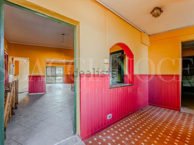 Villetta indipendente in vendita di 400 m² in Via Due Giugno, 26