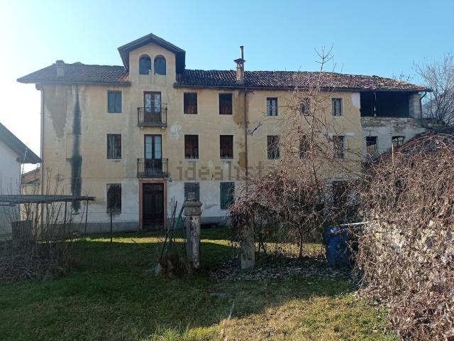 Villetta indipendente in vendita di 400 m² in Via F. Bortot