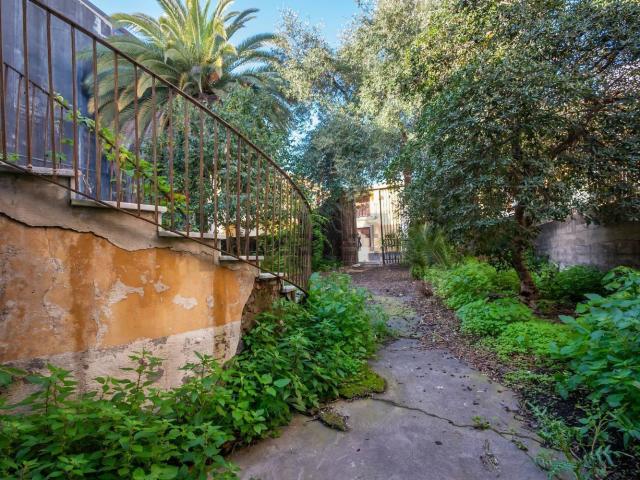 Villetta indipendente in vendita di 400 m² in Via Firenze, 17