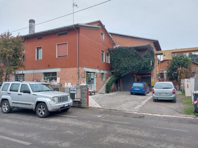 Villetta indipendente in vendita di 400 m² in Via Leonardo da Vinci, 15