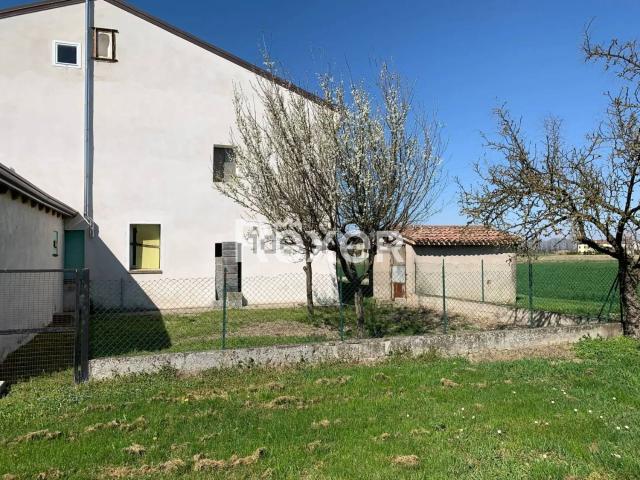 Villetta indipendente in vendita di 400 m² in Via Leonardo da Vinci
