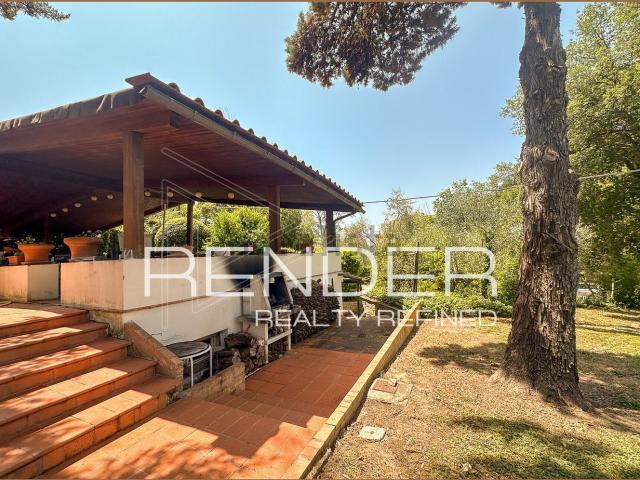 Villetta indipendente in vendita di 400 m² in Via Lilliano e Meoli, 21
