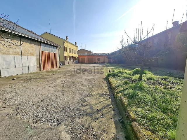 Villetta indipendente in vendita di 400 m² in Via Donatori di Sangue