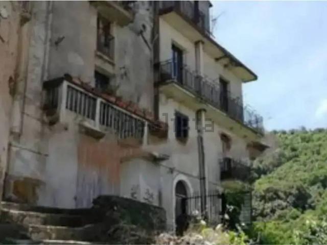 Villetta indipendente in vendita di 400 m² in Via Santa Caterina
