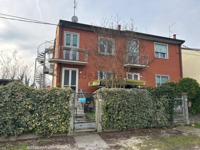 Villetta indipendente in vendita di 400 m² in Via Prinella