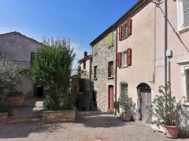 Villetta indipendente in vendita di 400 m² in Via Roma, 17