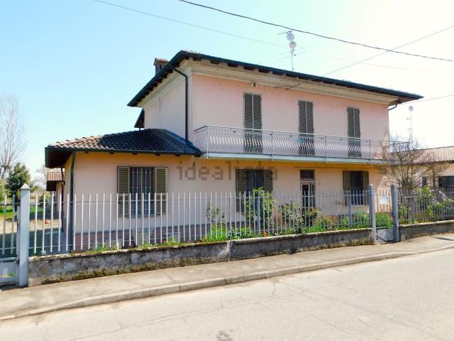 Villetta indipendente in vendita di 400 m² in Via Vittorio Veneto, 6