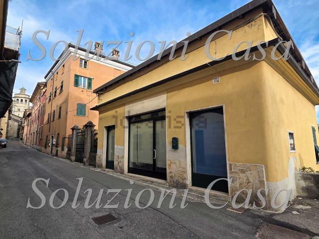 Villetta indipendente in vendita di 400 m² in Via XX Settembre, 33