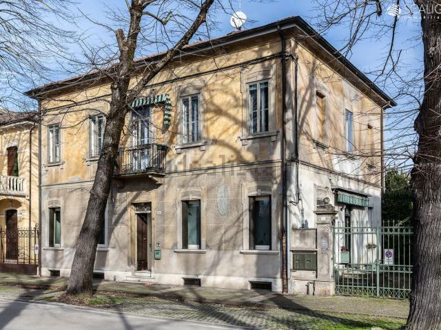 Villetta indipendente in vendita di 400 m² in Viale dei Tigli, 28