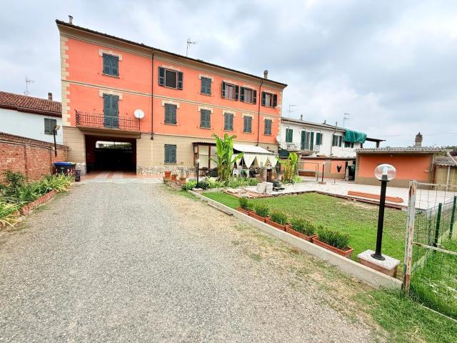 Villetta indipendente in vendita di 400 m² in Vicolo Guasco di Bisio, 6
