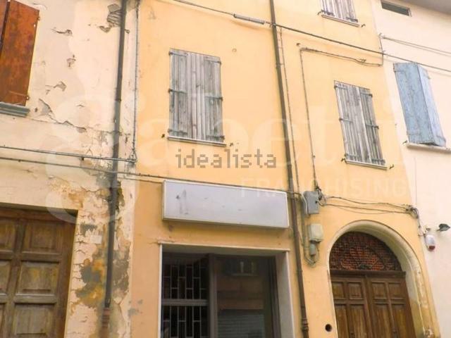 Villetta indipendente in vendita di 400 m² in Corso del Guercino, 27