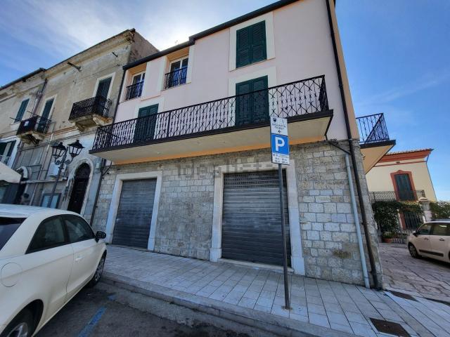 Villetta indipendente in vendita di 400 m² in Piazza della Libertà, 6