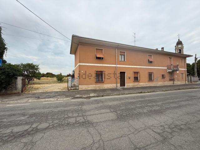 Villetta indipendente in vendita di 400 m² in Strada Novi, 1