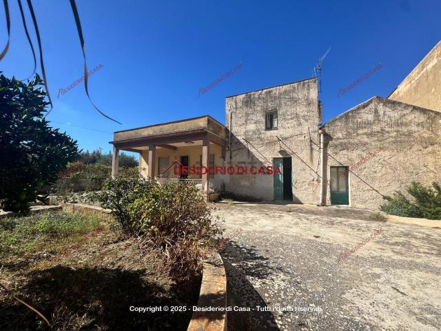 Villetta indipendente in vendita di 400 m² in Strada Paceco, 17