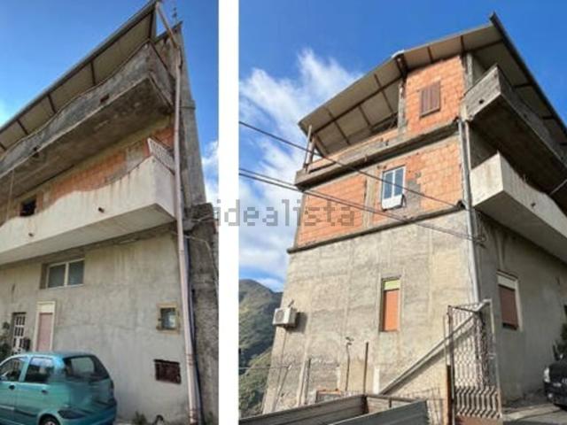 Villetta indipendente in vendita di 402 m² in Via Torino, 20