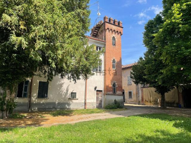 Villetta indipendente in vendita di 405 m² in Via Amalia Carena, 5