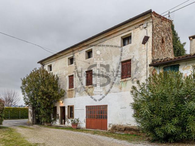 Villetta indipendente in vendita di 408 m² in Via Anconetta, 11