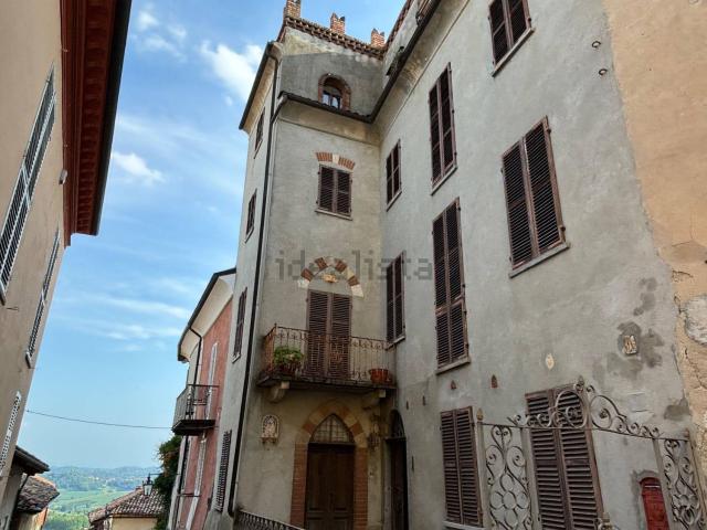 Villetta indipendente in vendita di 409 m² in Via Roma, 2