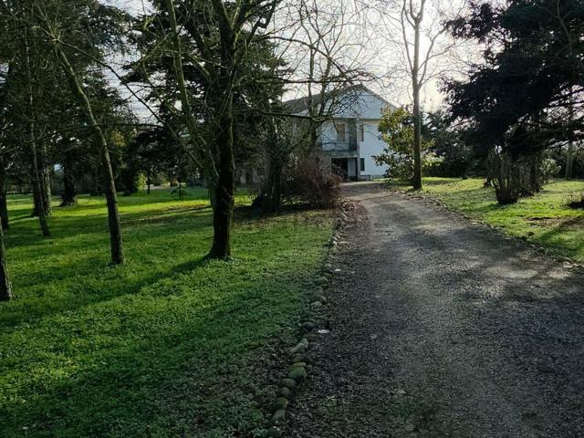 Villetta indipendente in vendita di 409 m² in Via Vecchia Alessandria