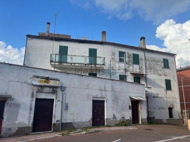 Villetta indipendente in vendita di 410 m² in Piazza Chiesa Nuova