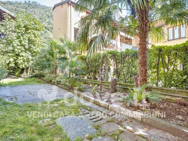 Villetta indipendente in vendita di 414 m² in Via Arcumeggia, 2
