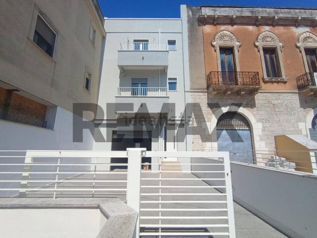 Villetta indipendente in vendita di 415 m²