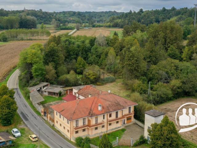 Villetta indipendente in vendita di 415 m² in Via Camillo Riccio, 2