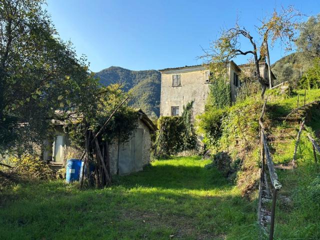 Villetta indipendente in vendita di 415 m² in Via Canevale, 4