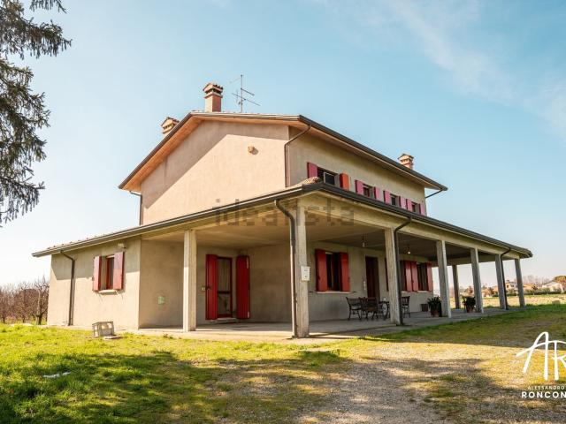 Villetta indipendente in vendita di 417 m² in Via Vetreto, 240