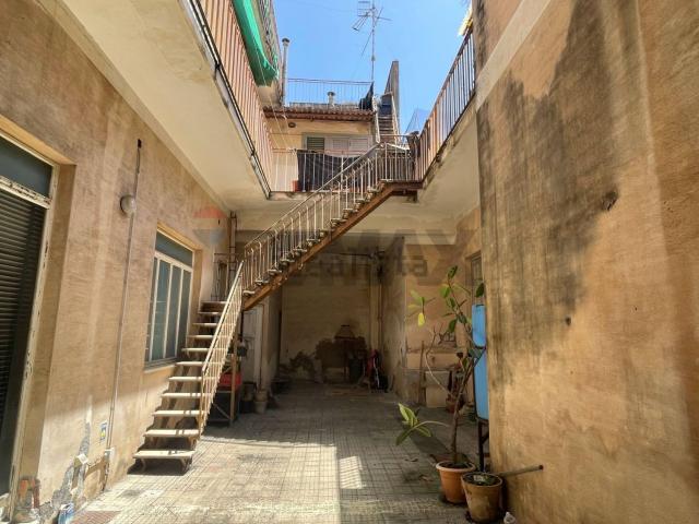 Villetta indipendente in vendita di 420 m² in Via Carolina, 200