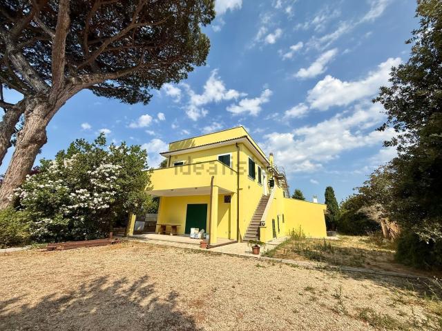 Villetta indipendente in vendita di 420 m² in Via Casal di Claudia, 88